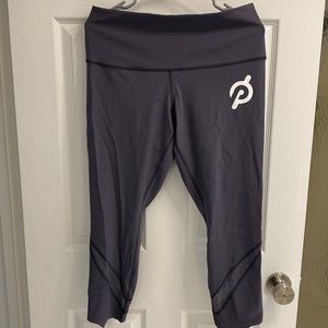 Women peloton by lululemon leggings. Light gray. Crop length.